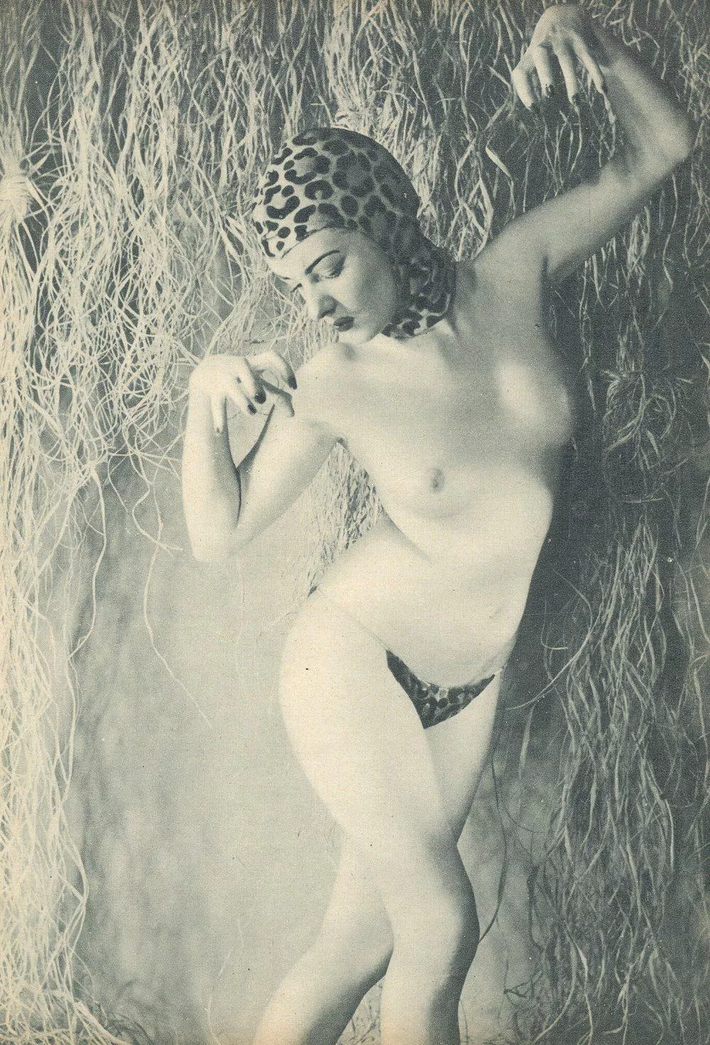 Ziegfeld girl posted by Mundane-Employer-719