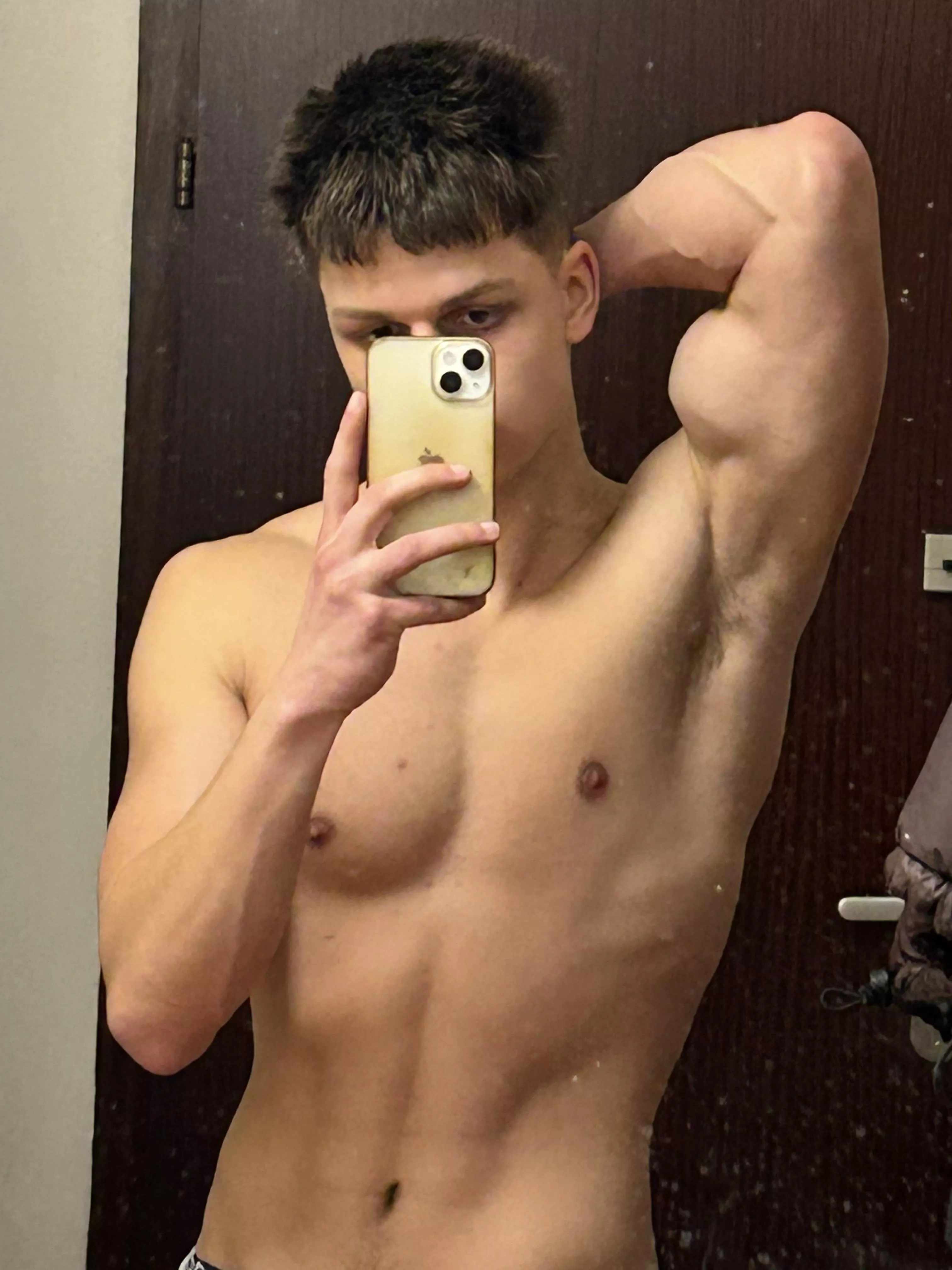 (19)Who wants to taste my post workout pit? posted by Select_Equipment4297