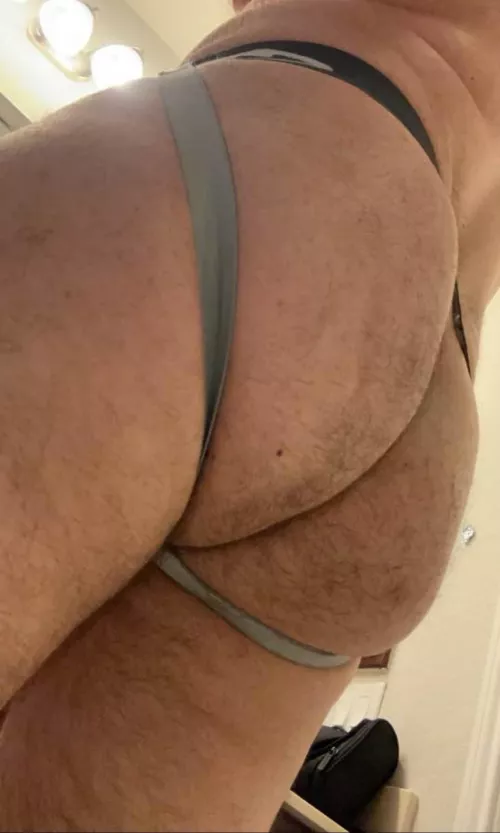 48yo… I’m a fan of myself  by Dlng377