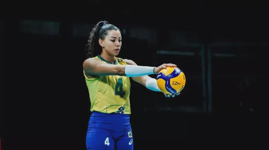 Ana Carolina da Silva by ElinoreDoll