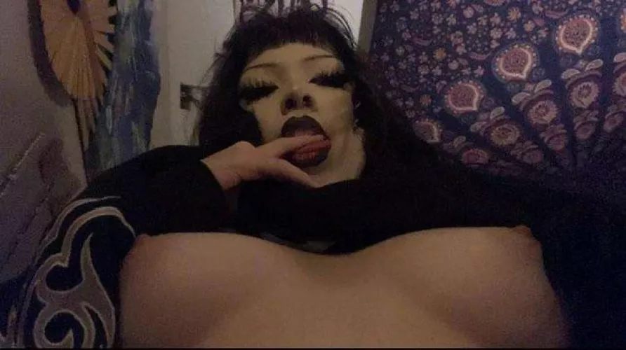 Anyone know? by Alyssa-Cutie