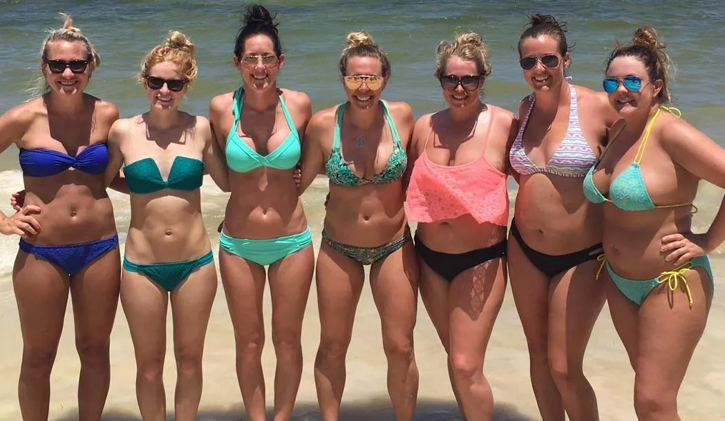 Bikini friends  posted by Acrobatic_Food_7735