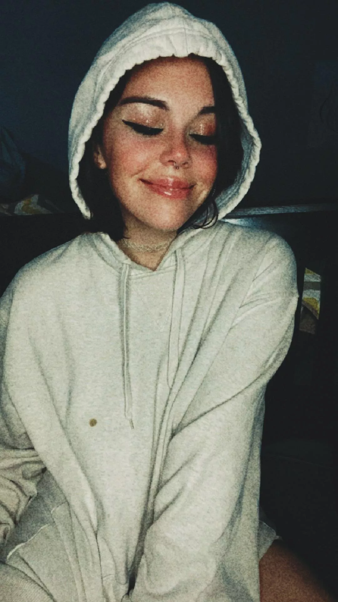 cherry on top  posted by bangbangreign21