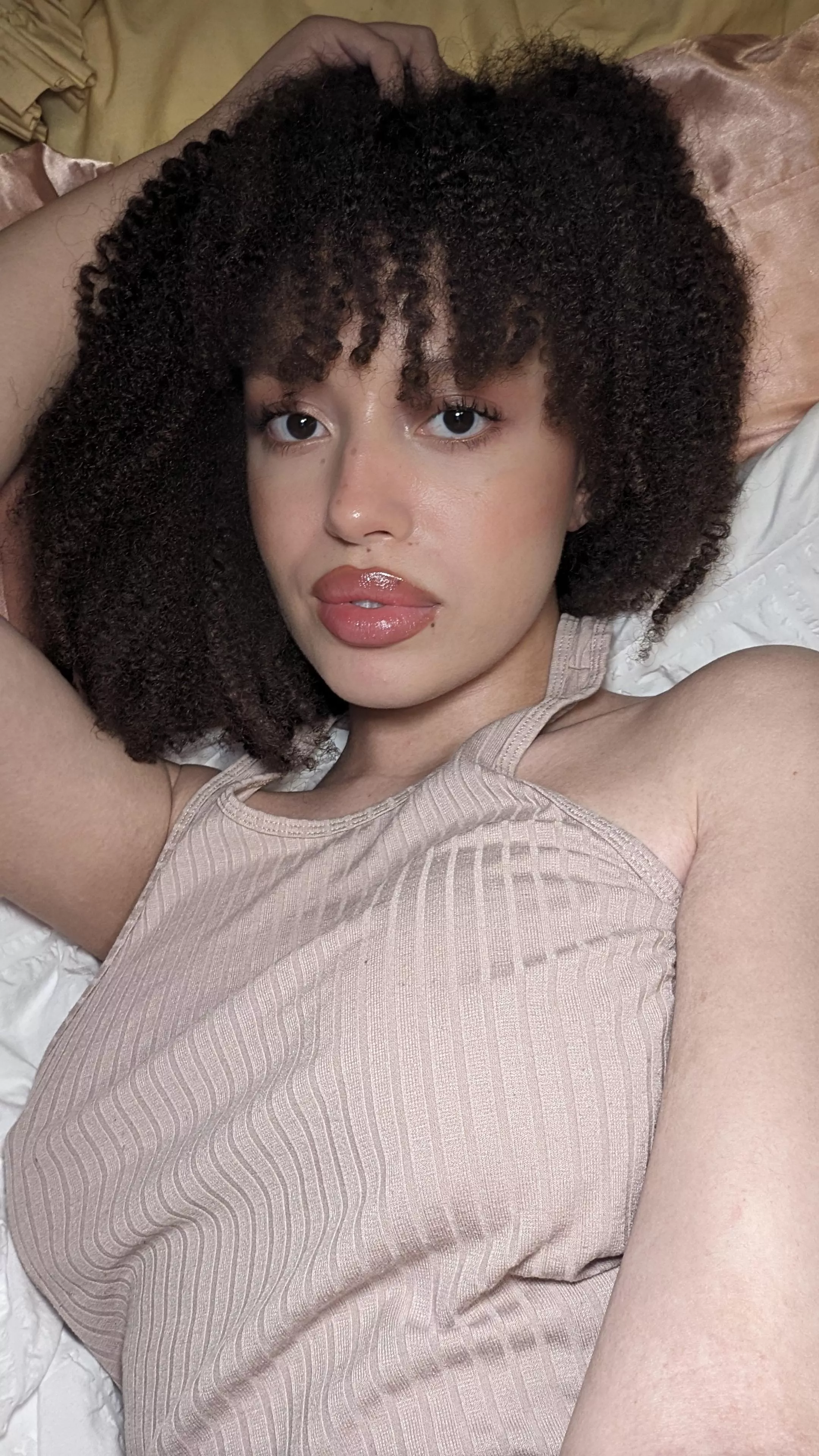 Come to bed 🥺 posted by xx-alien