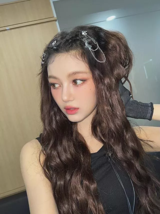 Danielle Marsh posted by PhysicalFig1381