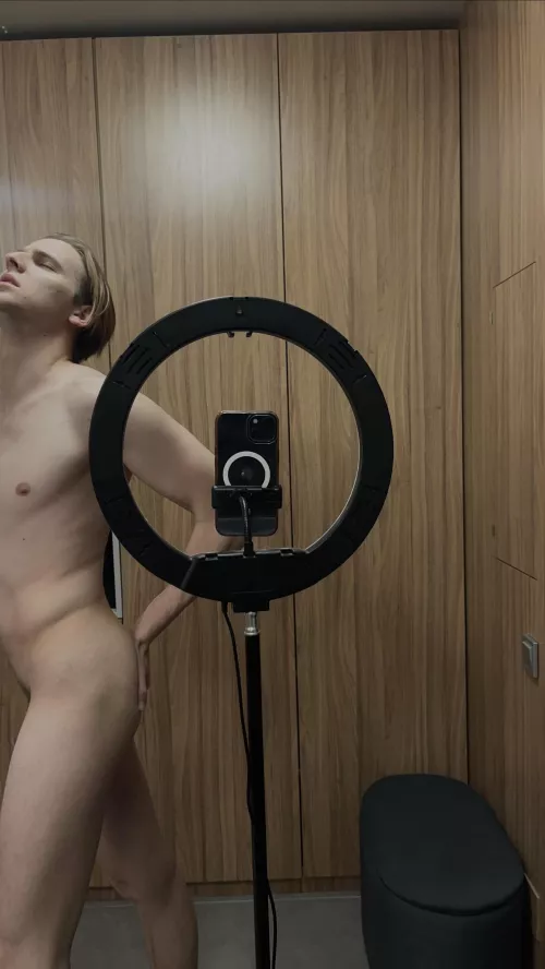 do you like my artistic side? 😋 by TeasingLion