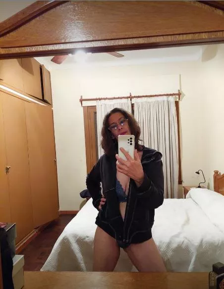 Do you think the same as my mirror? posted by Matureadventurers