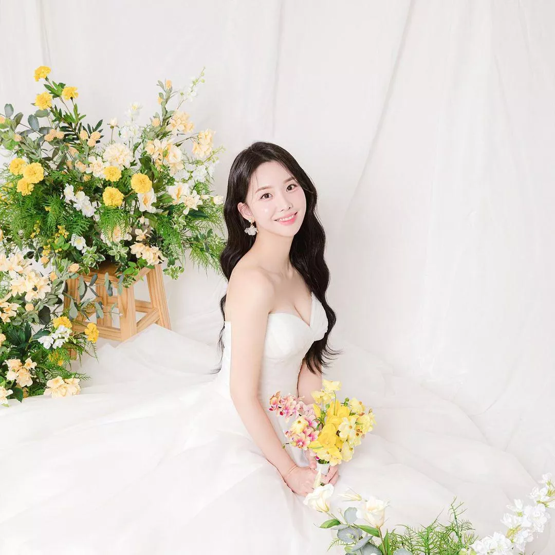 (Favorite) SEOYEON  posted by Daebak__Prince