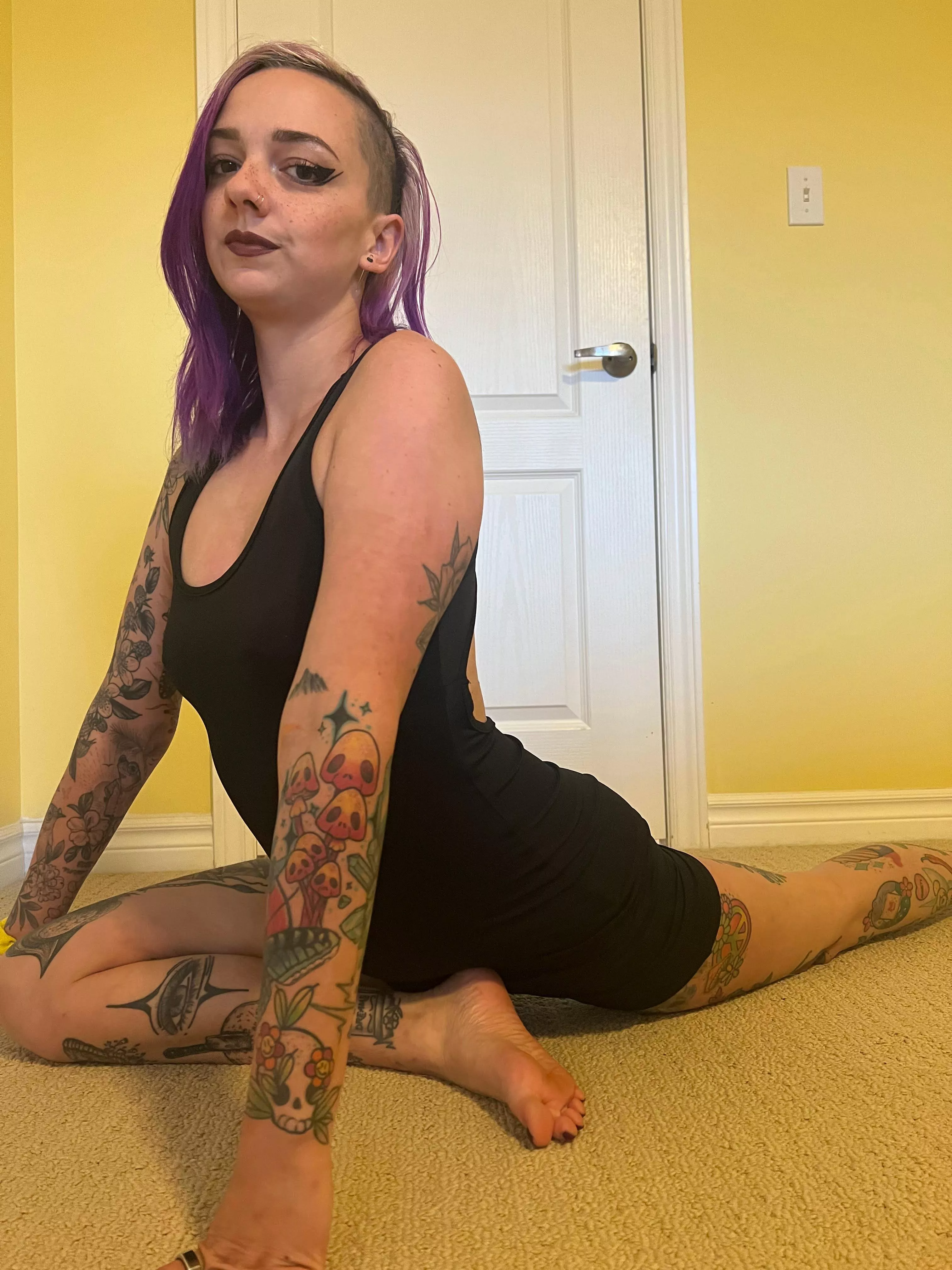 guess what they say about flexible girls posted by tattedlilslut