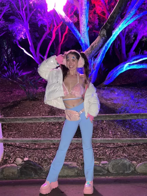 Hanging out with a pink butterfly at RASA Thrill City 6 Flags ;-) by ItsMeEmmaRainey