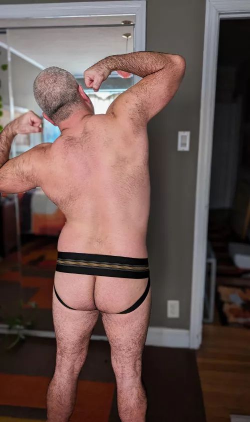 Howdy fellas by -fuzzz-