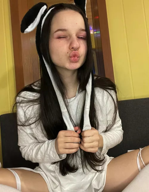 I am hot aren’t I by QueenOfLusst