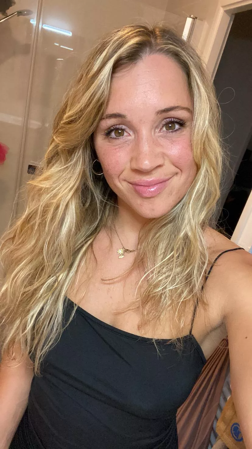 I hope you like 30-year-old blondes posted by Maevae_a