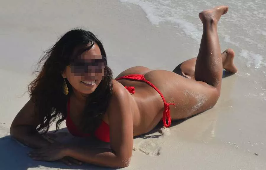 I Stripped at the Beach posted by Grillandia