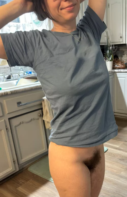 I think a full bush looks so cute between my legs by nerdylittleplaything