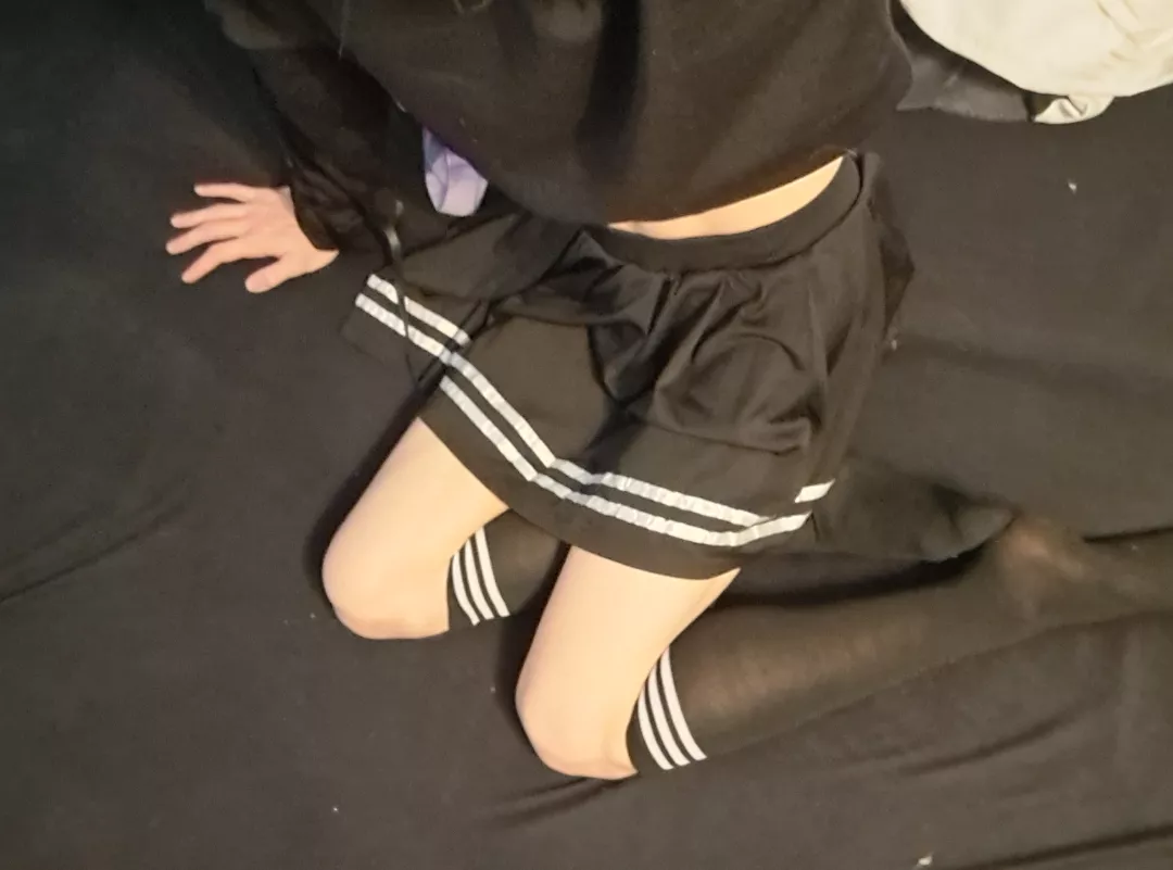 kinda cute angle :3 posted by Cloudy_Gaze1