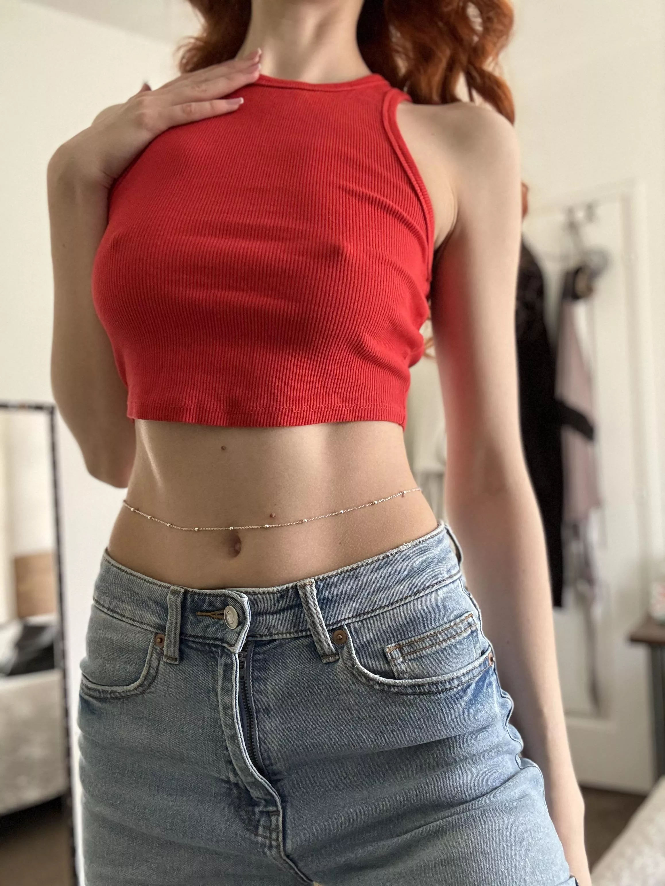 Look how they are peeking out posted by long-legzzz