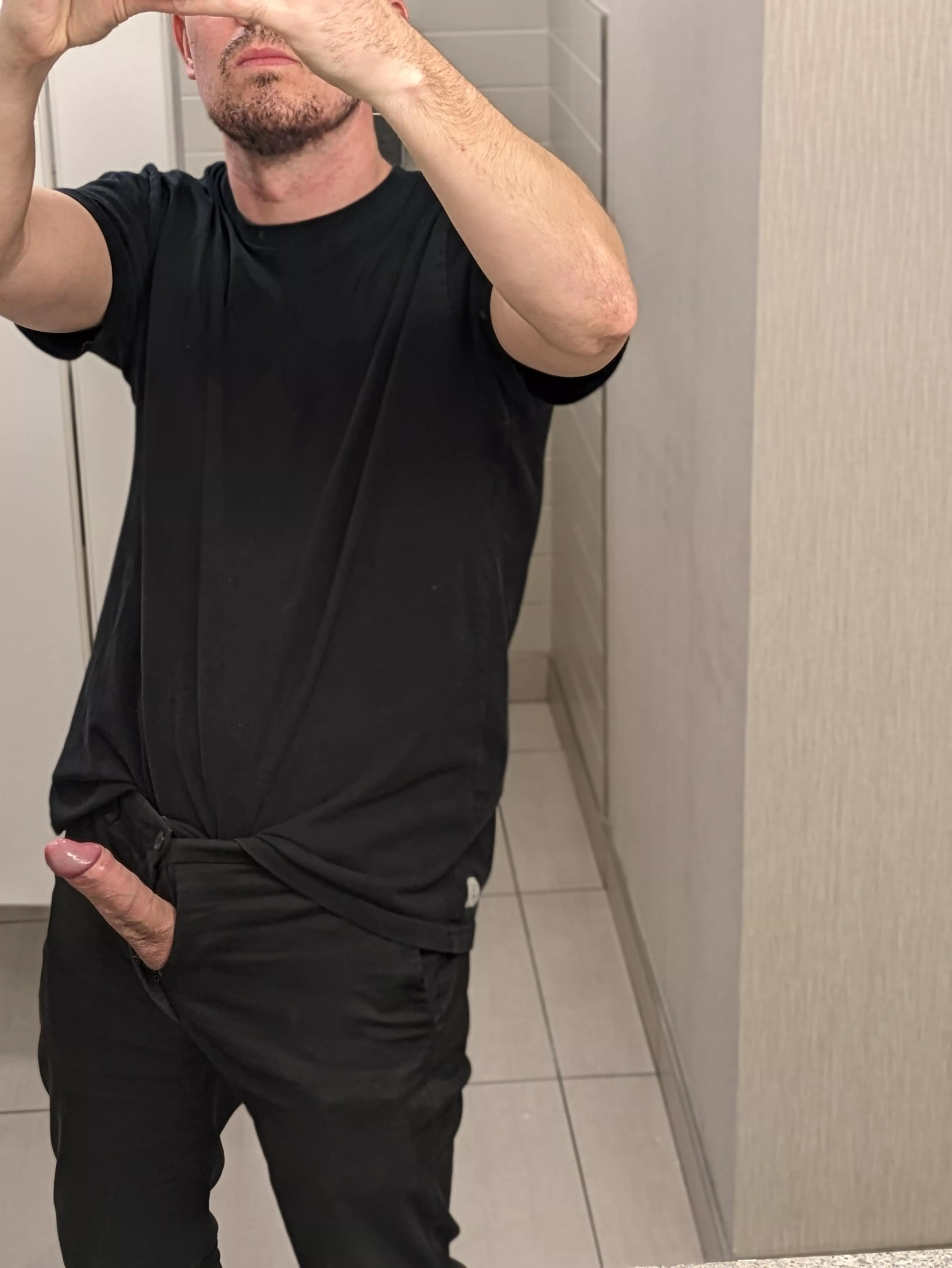 meet me in the bathroom  posted by Partyoutback92