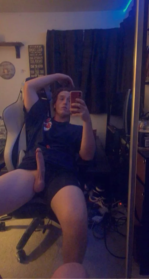 Need to be swallowed, any volunteers? Dm Open by hungsocalteen