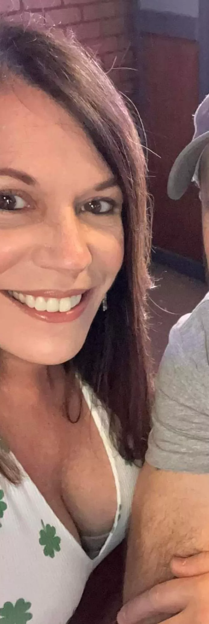 Peaking out posted by zerxesthegreat420