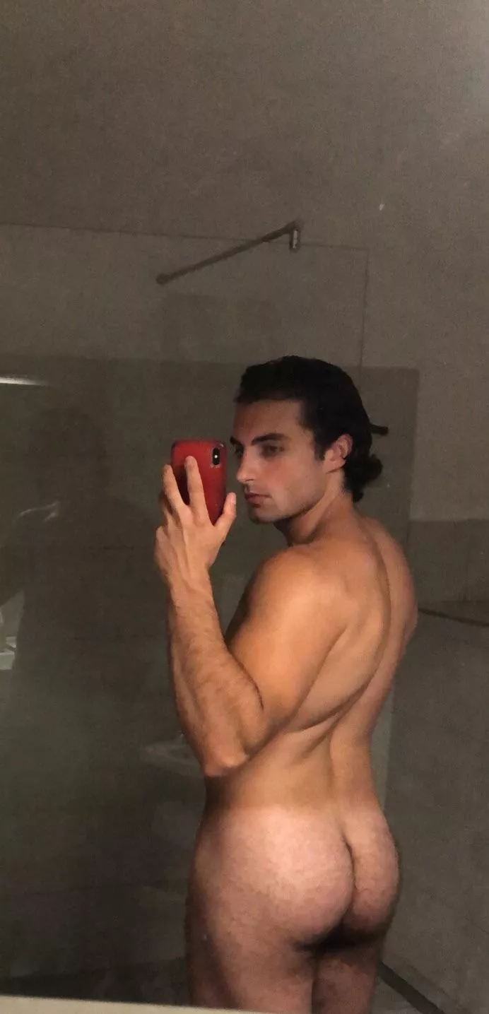 Perfect booty? Tell me in the comment posted by HardHors3