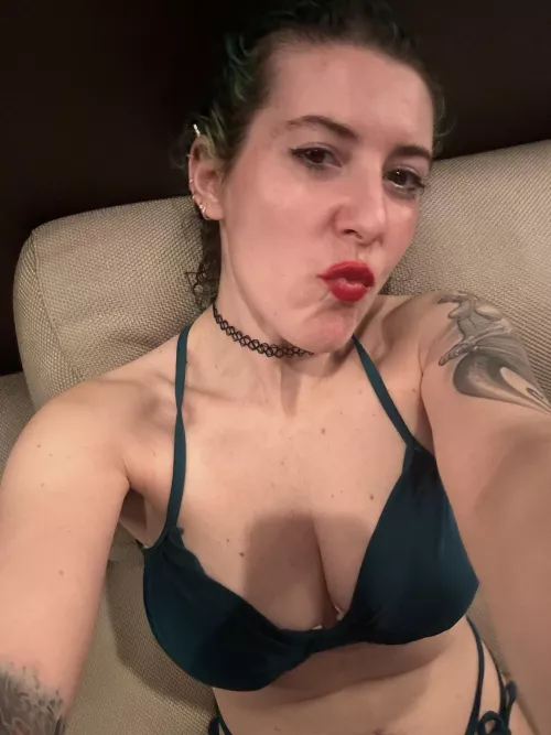 Pout on the couch by sirenskiss3