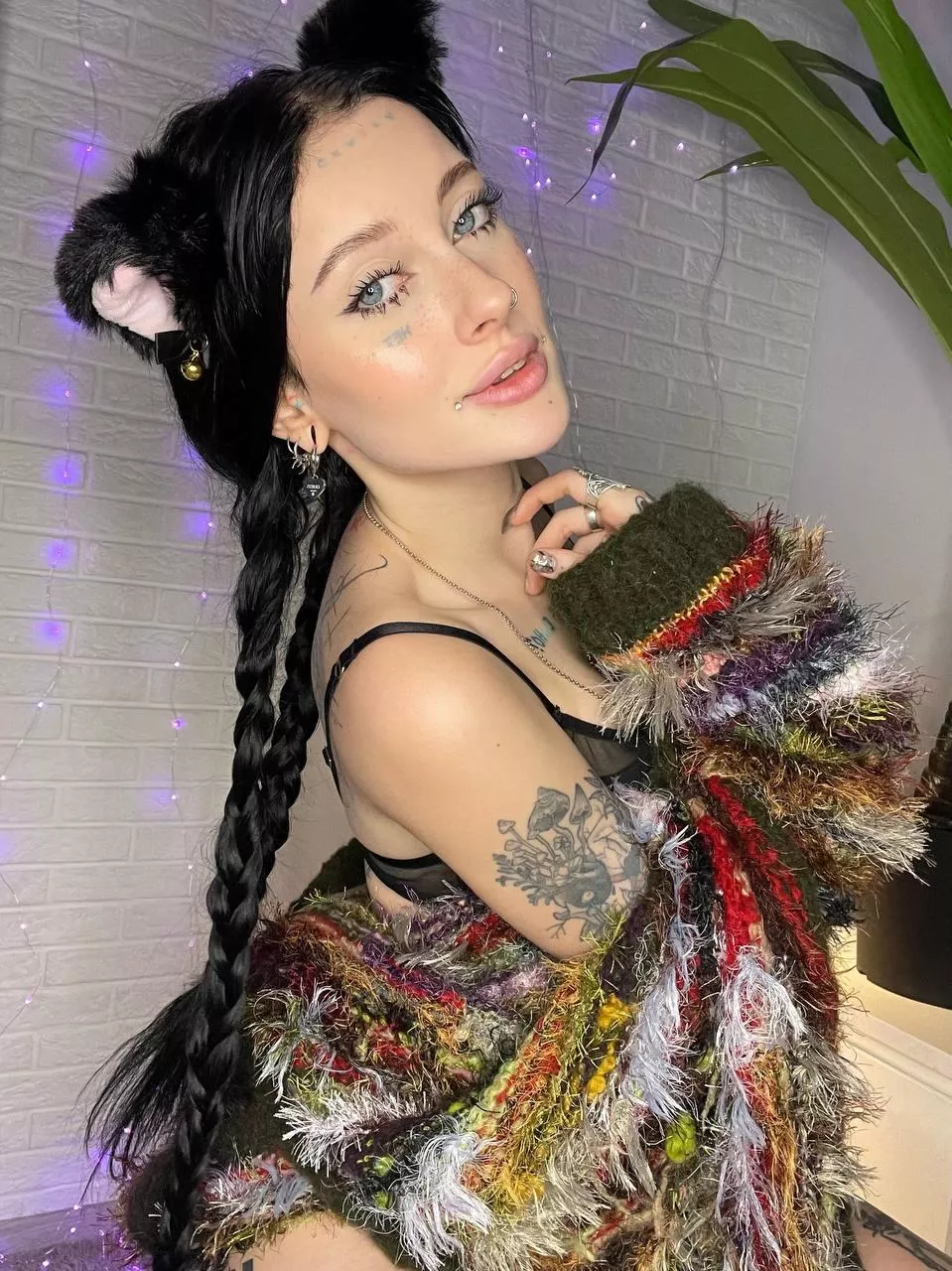 should I be your sexy cat? posted by SeductiveHottie