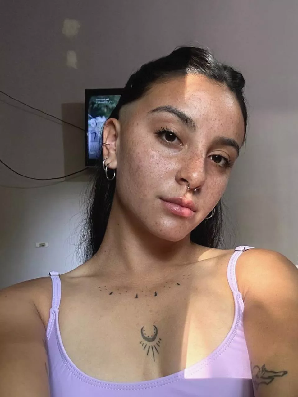  Should I work out naked? would you like to see that?  posted by Macbat