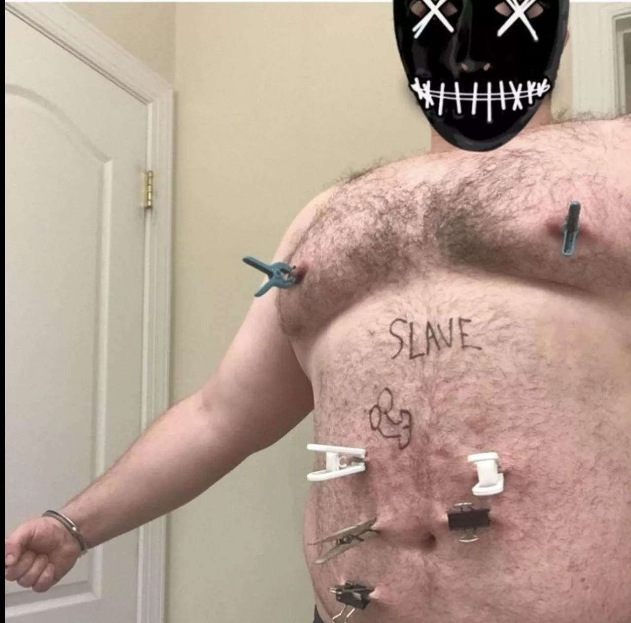 Slave for sale. posted by bdsmsrg