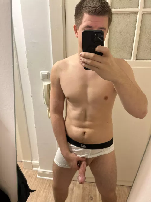 So horny after work, couldn‘t even take my boxers off properly!  by HamburgCityHorny