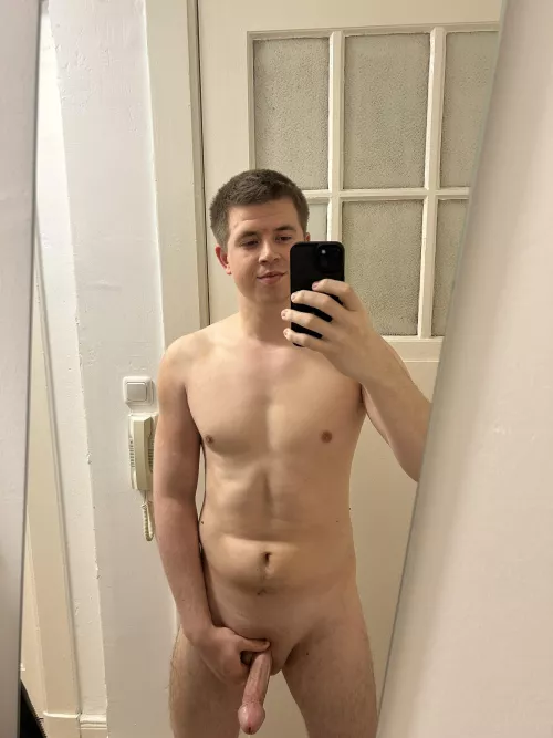 The shy guy from the gym isn‘t that shy at home! by HamburgCityHorny