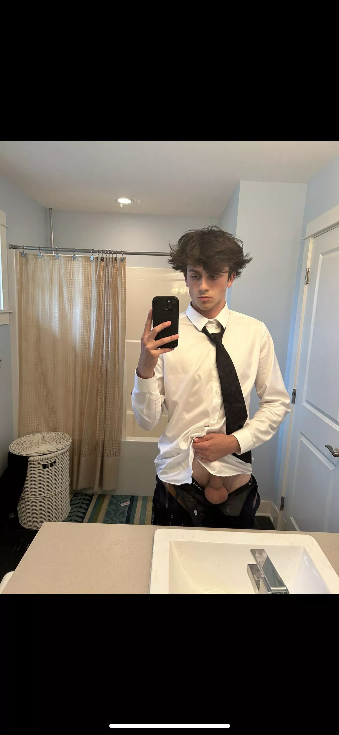 Undress me after work👅 posted by Spicyjordyn