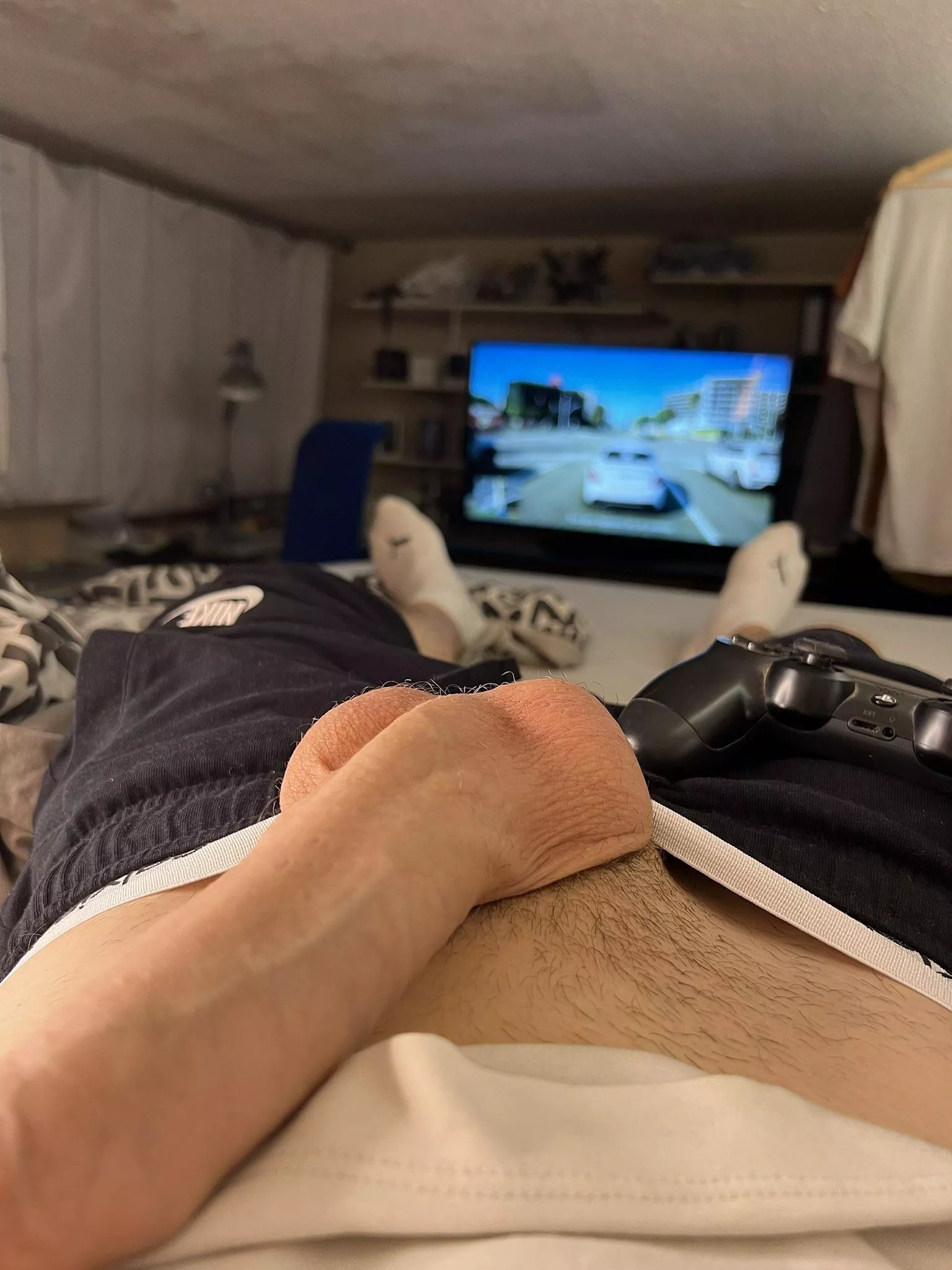 Very bored  posted by Hungboiiiiiiiii