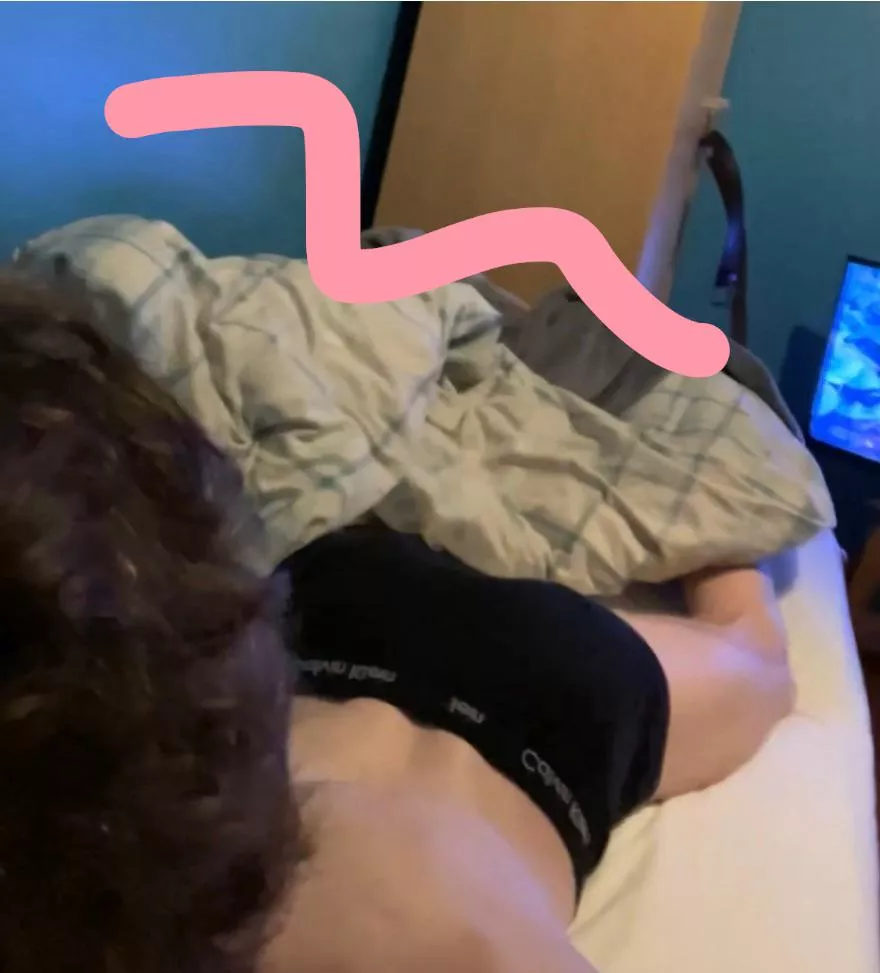 18, dm me :) posted by No_Resident7105