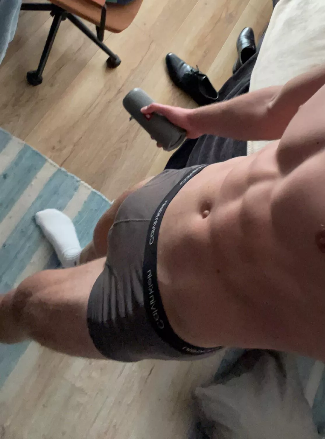 19 fit hung - fit guys add me jboy200415 posted by Flat-Map8958