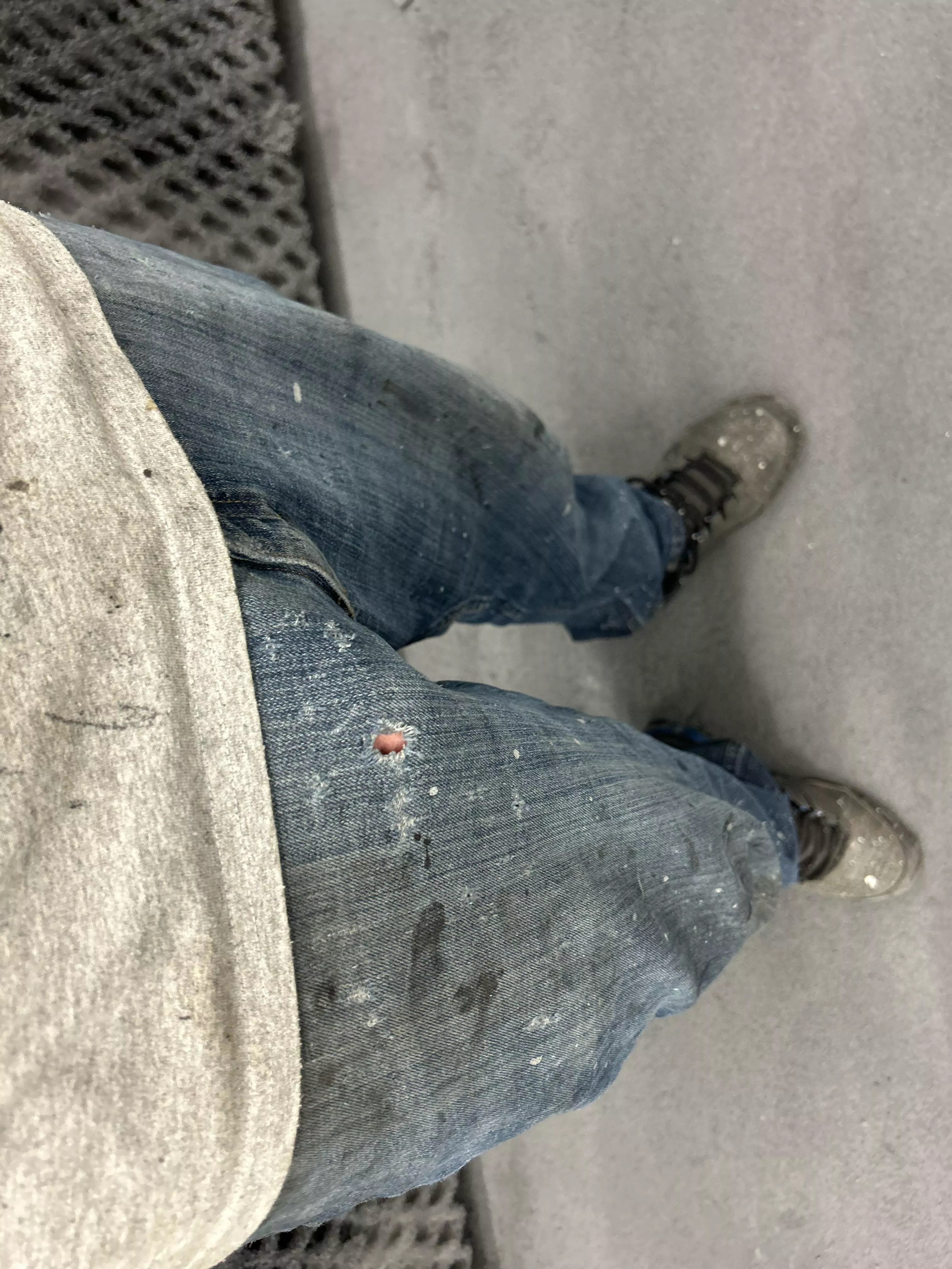 34. Commando at work means you can occasionally see skin posted by LmyD