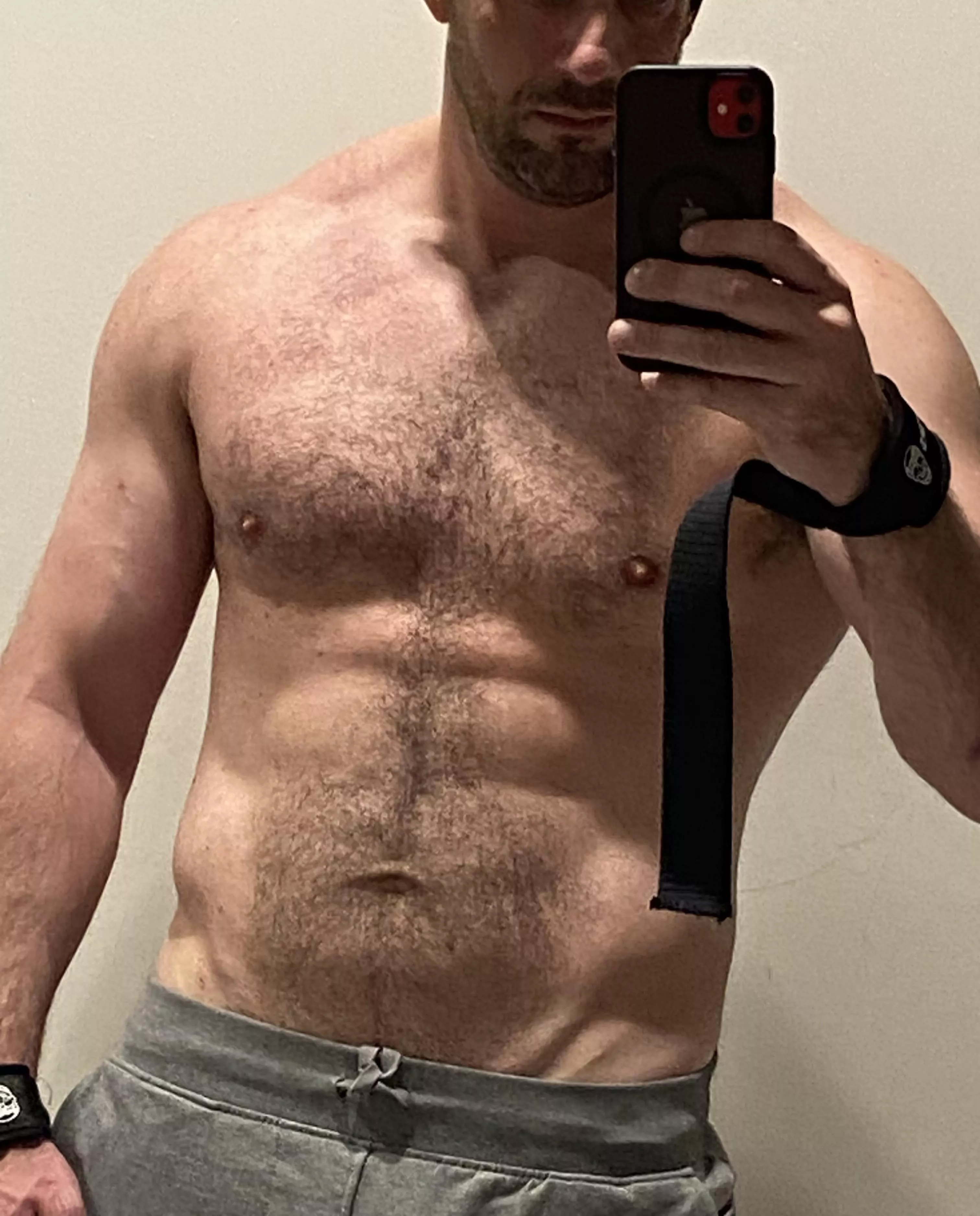 [40] who enjoys muscled body hair daddies? posted by DDanny83