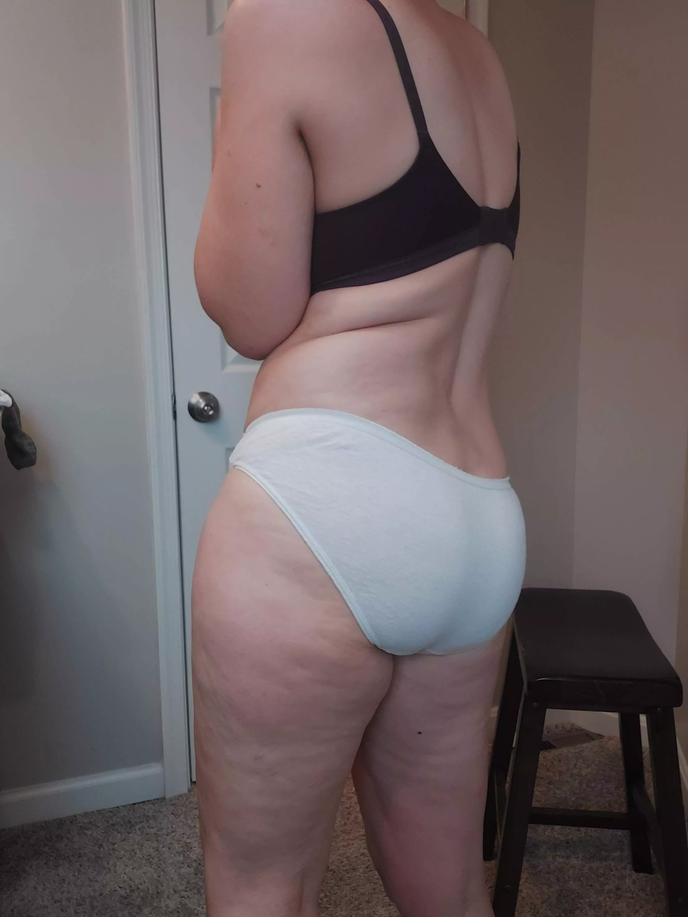 A classic look that never goes out of style, am I right? posted by mrsjanejenkins