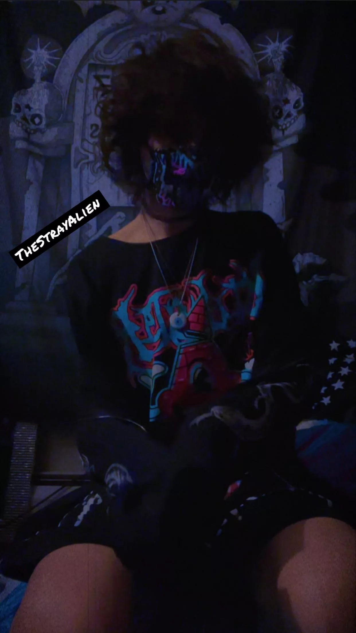 A Very Strange Creature 🧸🪼 🌌🏚 One of my favorite things to do is show earthlingz my butt hole 👽✌🏼 posted by TheStrayAlien