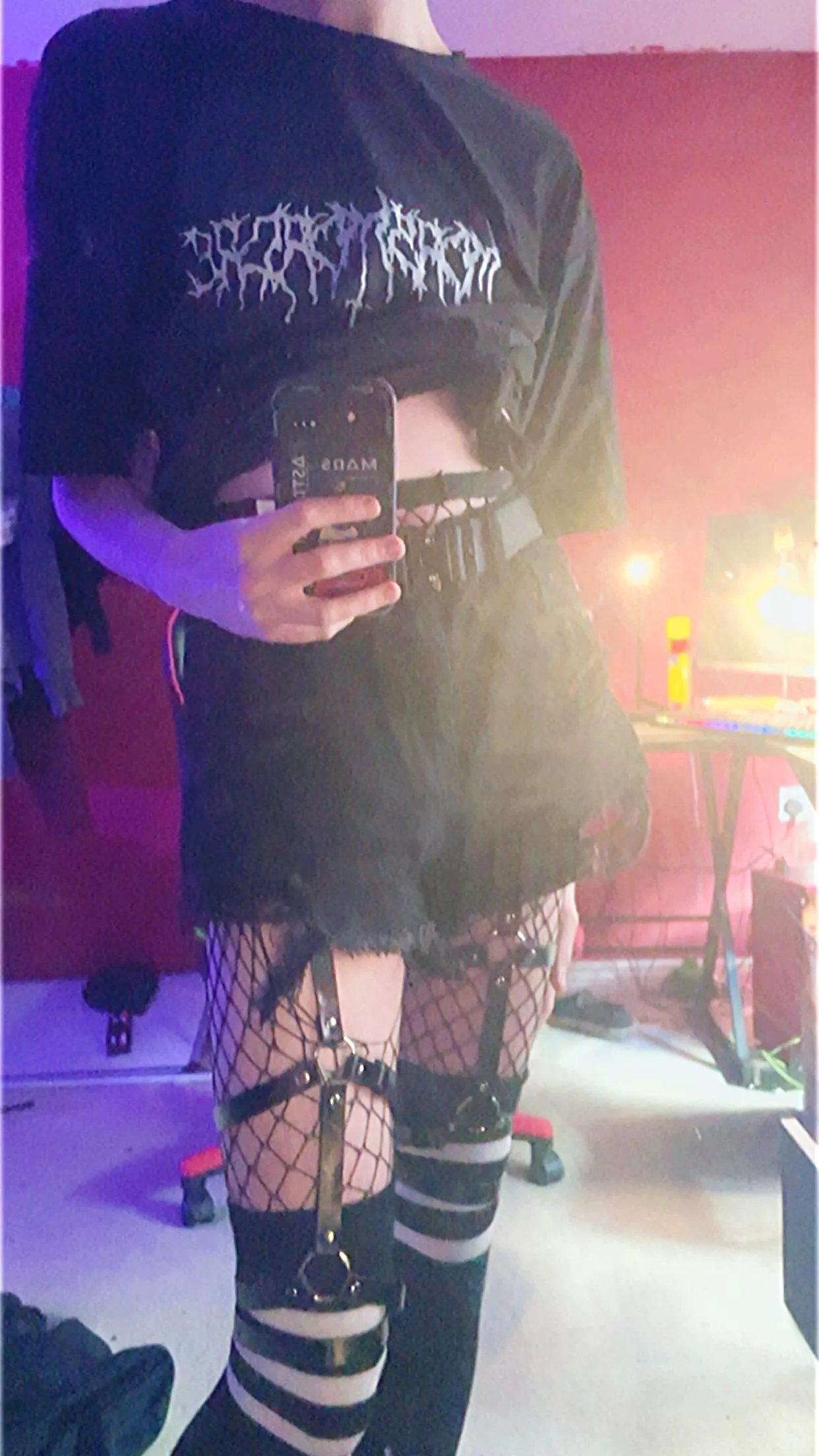 🖤AHHHH!! I need more gothic tops!! 🖤 posted by cyztalScarlet