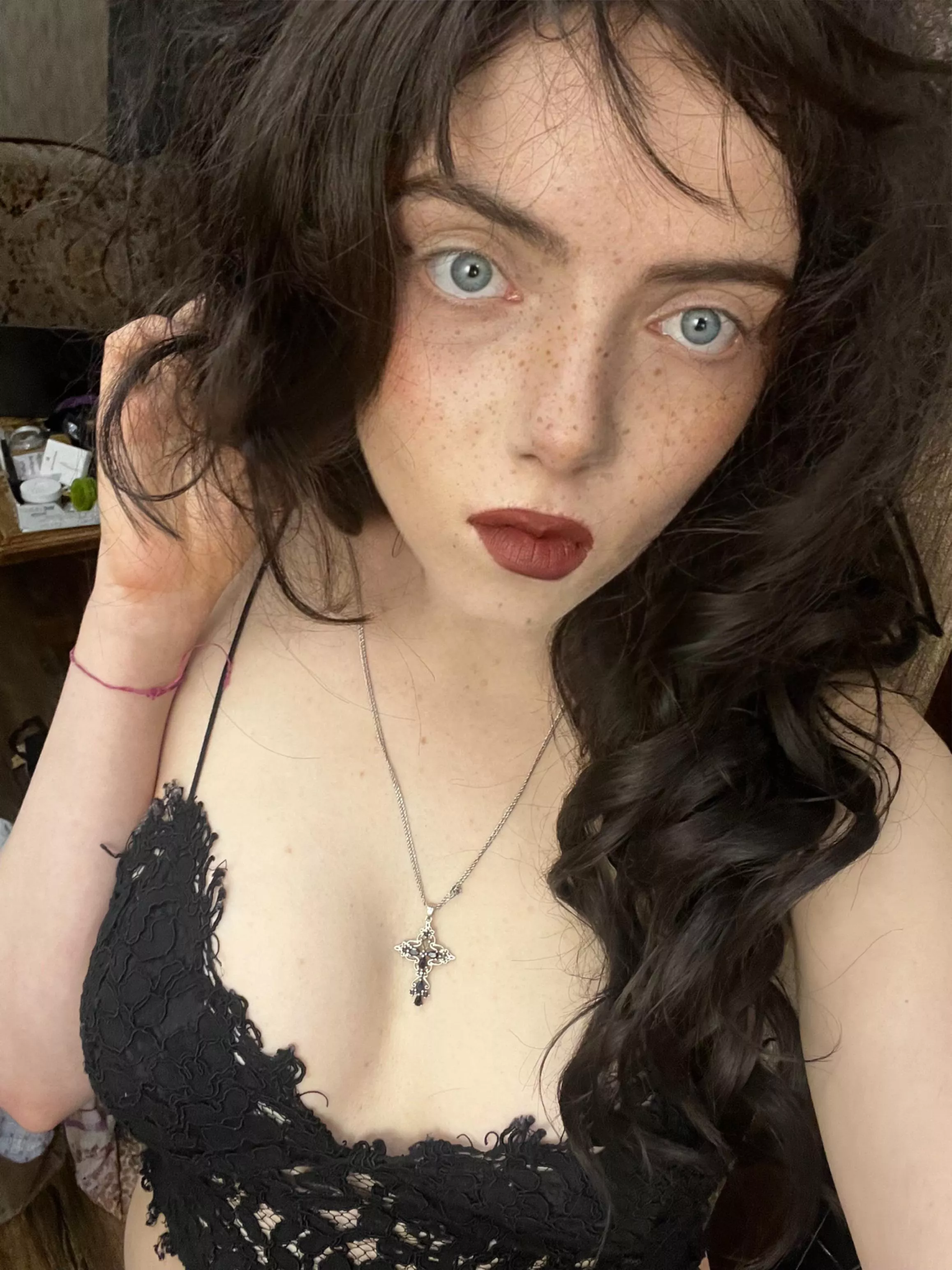 Are u into modest christian girls? posted by MathematicianFew3940