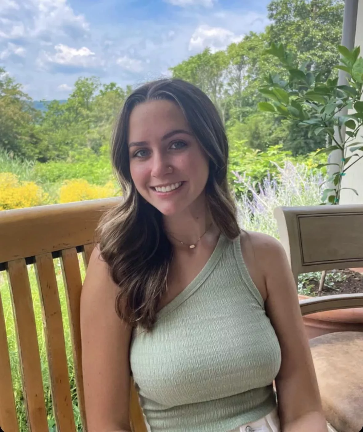 Busty in green posted by anonymous123456_