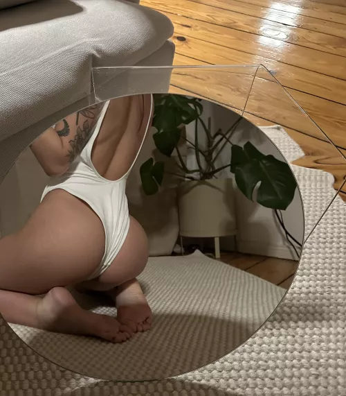 Capturing that asian ass with a mirror by The_AyaRose