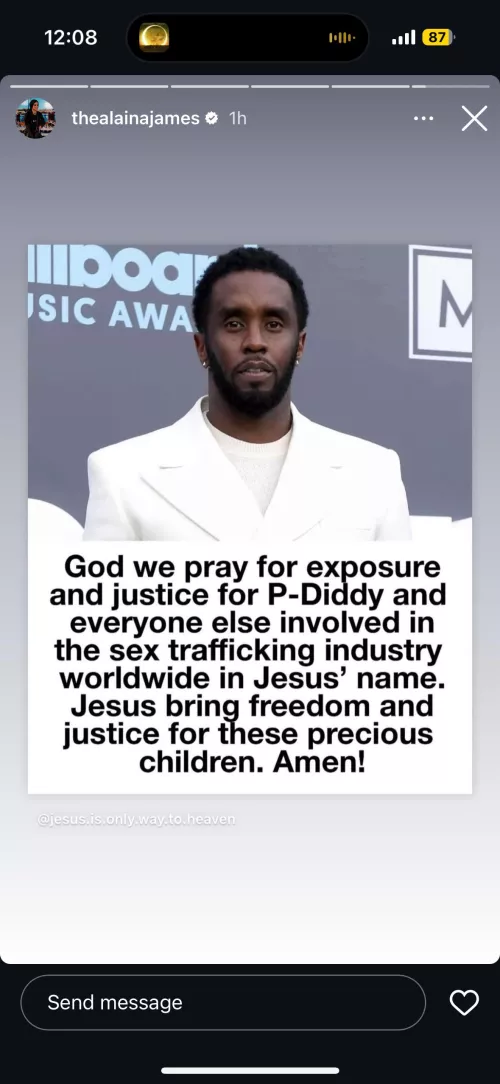 Changed personality pics from her ig story  by siri125