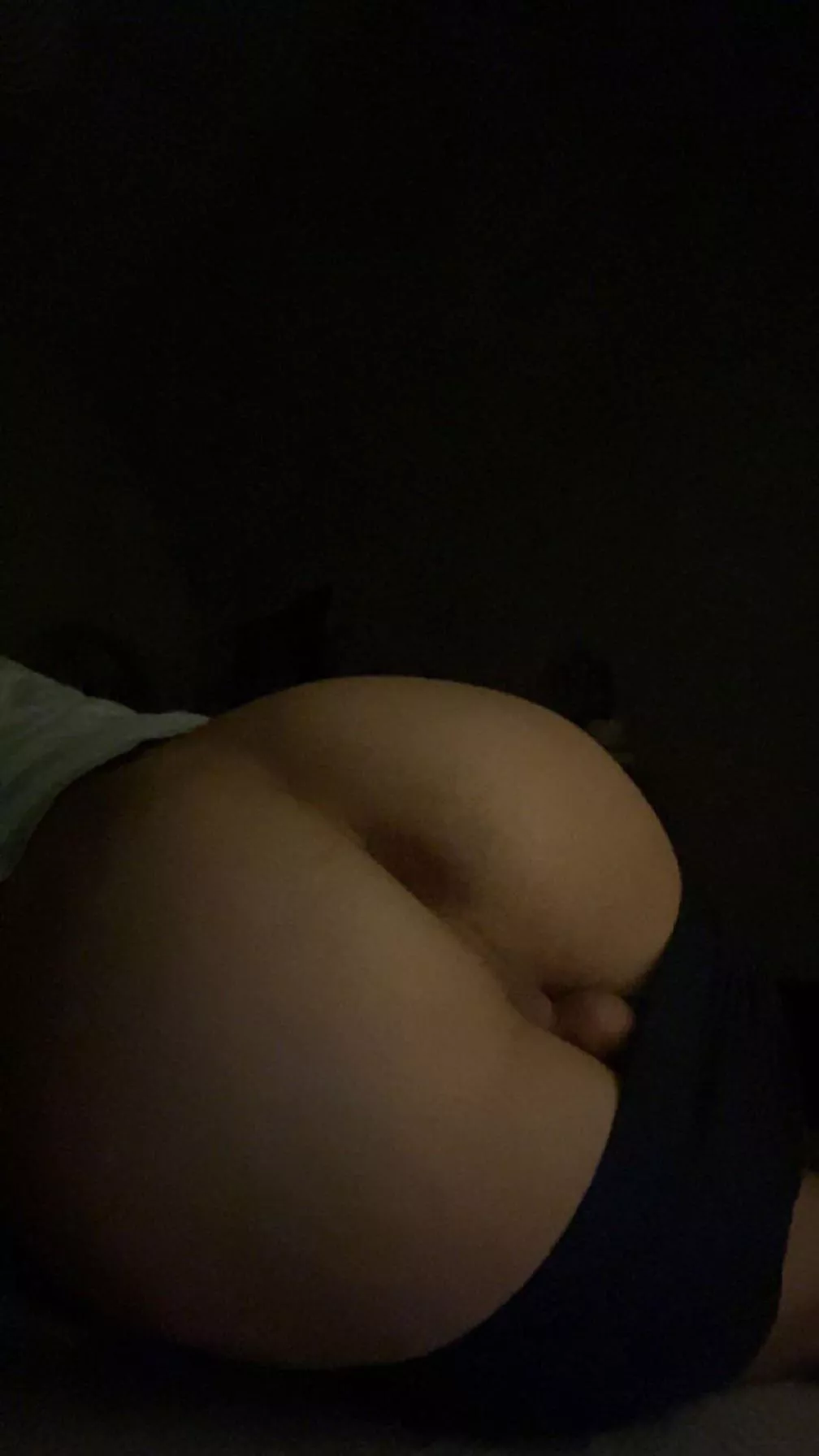 definitely my favorite photo i’ve taken, feels good to be freshly 18 😊 posted by lolzlolz12345