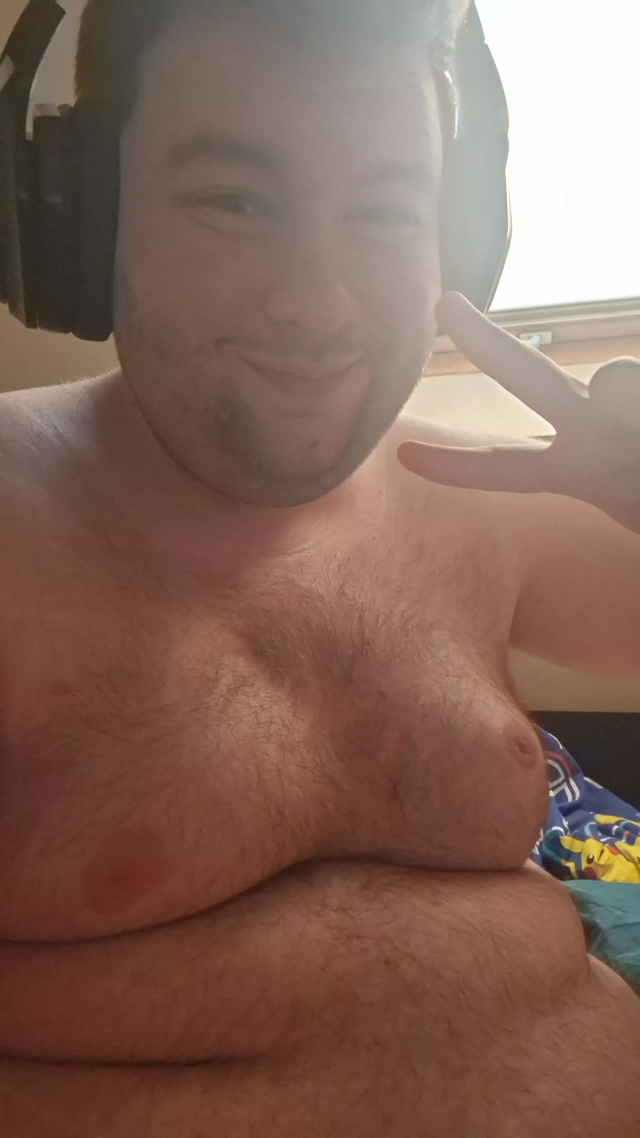 E boy posted by wishhewasadam