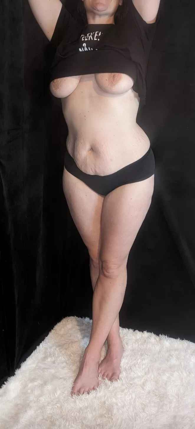 Fuck a bra, you just hold them up  posted by hotwifesidneylong