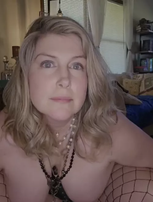 Go to bio and click those links! 😘 by Bee88i