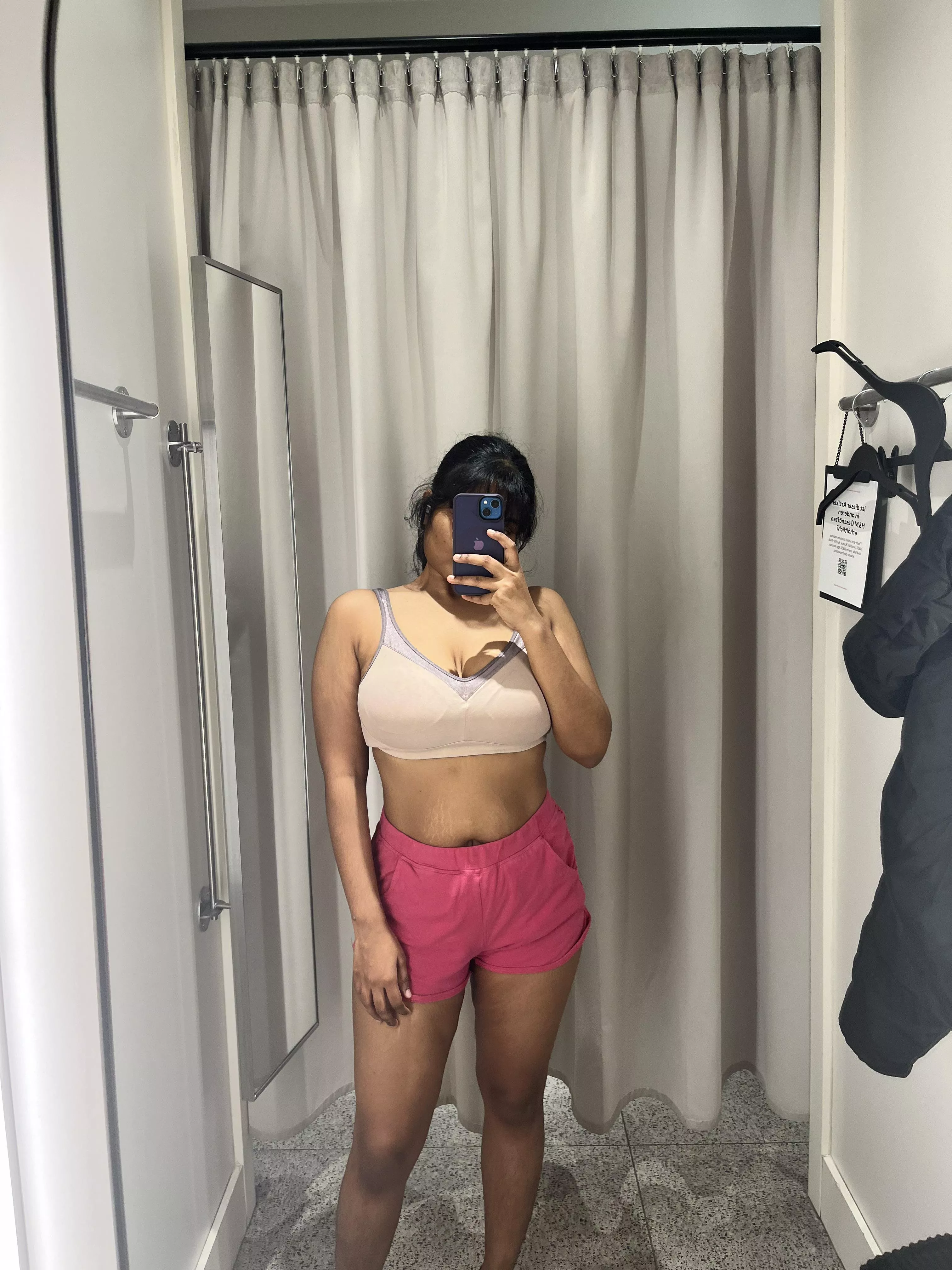 Gotcha buy new clothes [F] posted by fudgetrixx