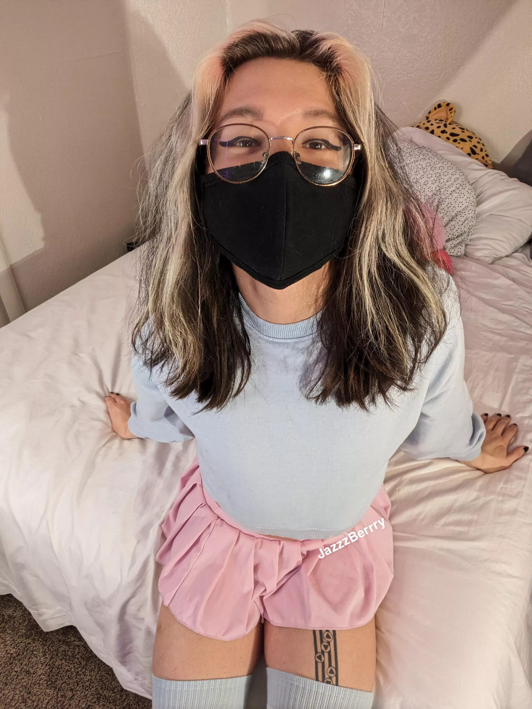 hello there  posted by JazzzBerrry